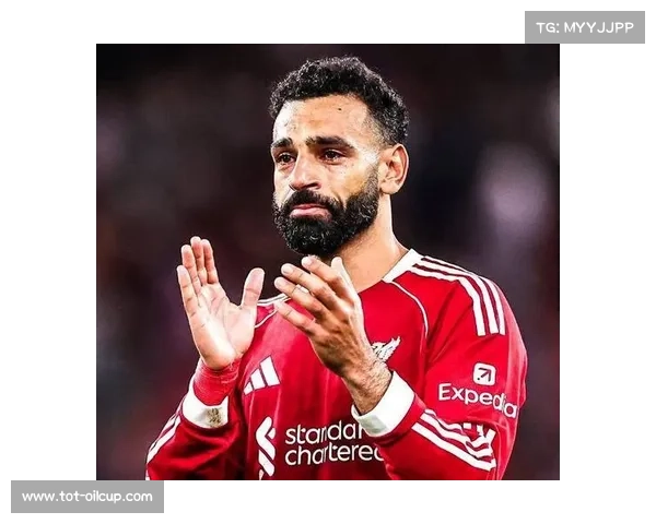 萨拉赫安菲尔德谢场，球迷高歌致敬球队功勋